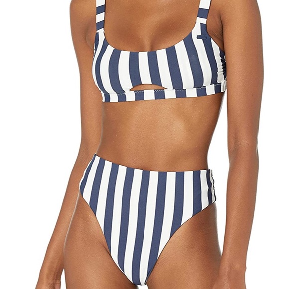 (1617) Roxy Women's Standard Parallel Paradiso Reversible Moderate Bikini Bottom - Picture 4 of 12